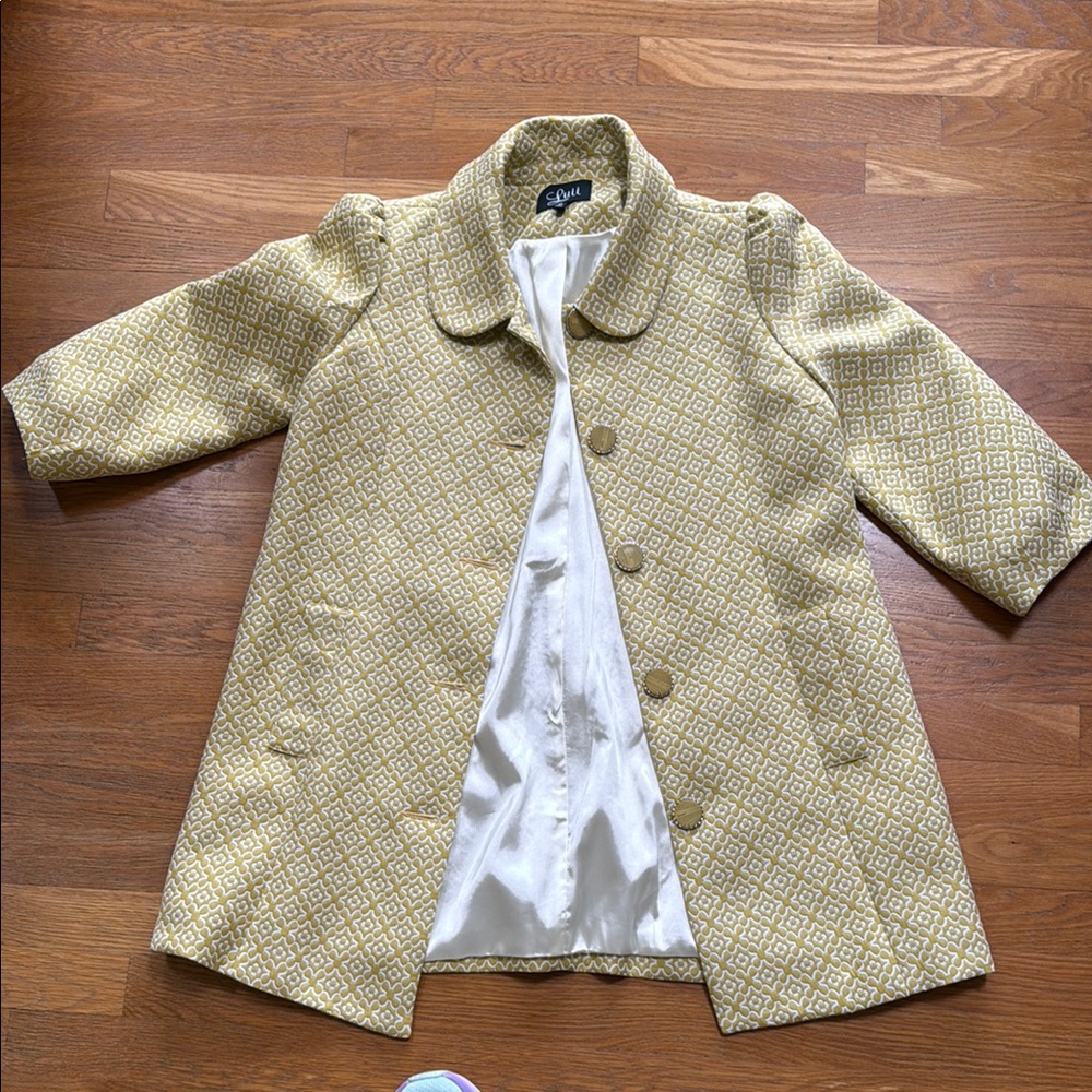 Stylish Women’s Jacket in Yellow Pattern